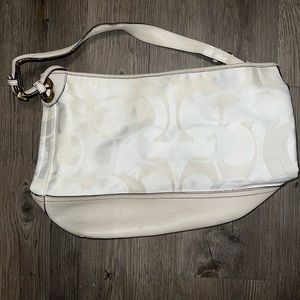 🔥🌟Coach White Leather & Fabric Bag.